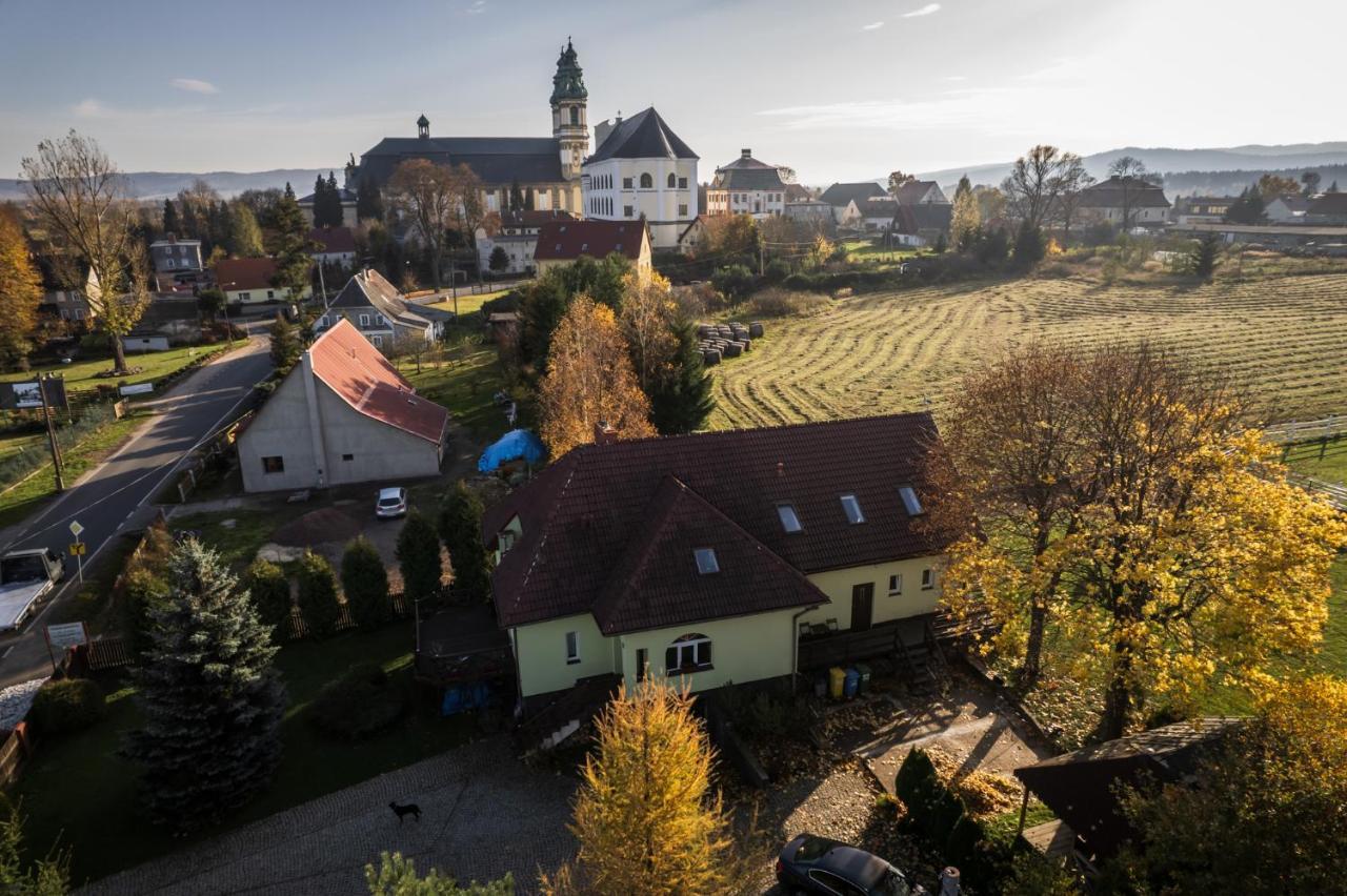 Na Szlaku Lejlighed Krzeszow  Eksteriør billede